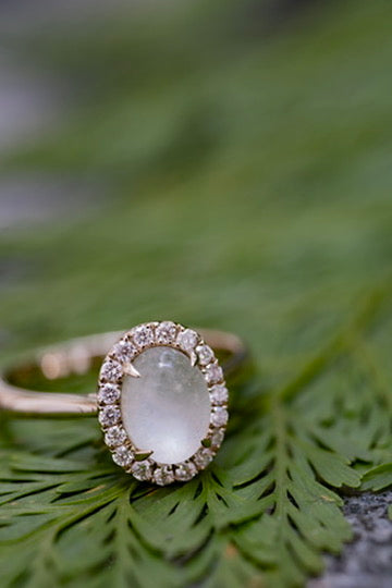 Celestine Halo breastmilk ring in solid gold, an everyday heirloom