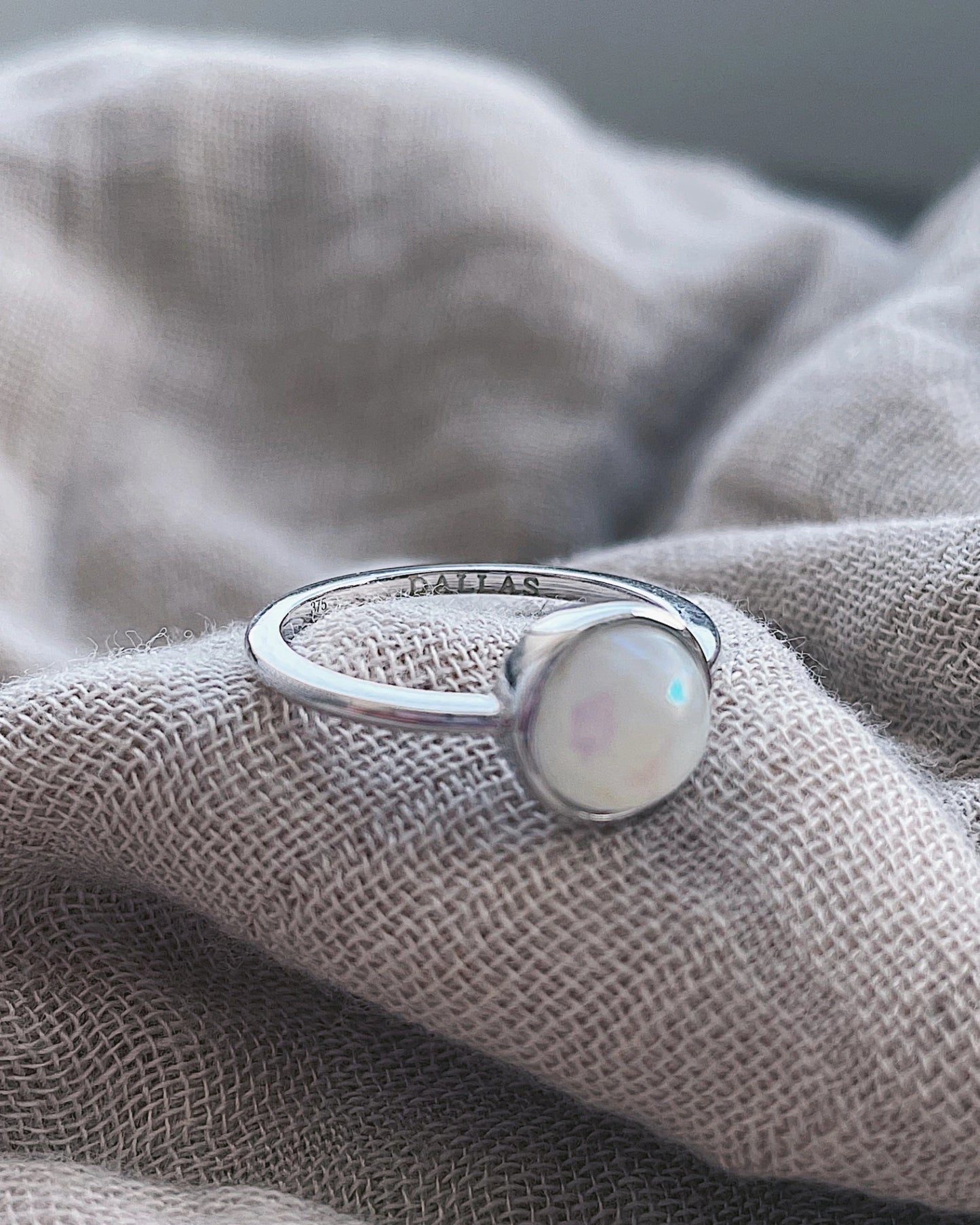 Cradle Rings - 9K Solid Gold