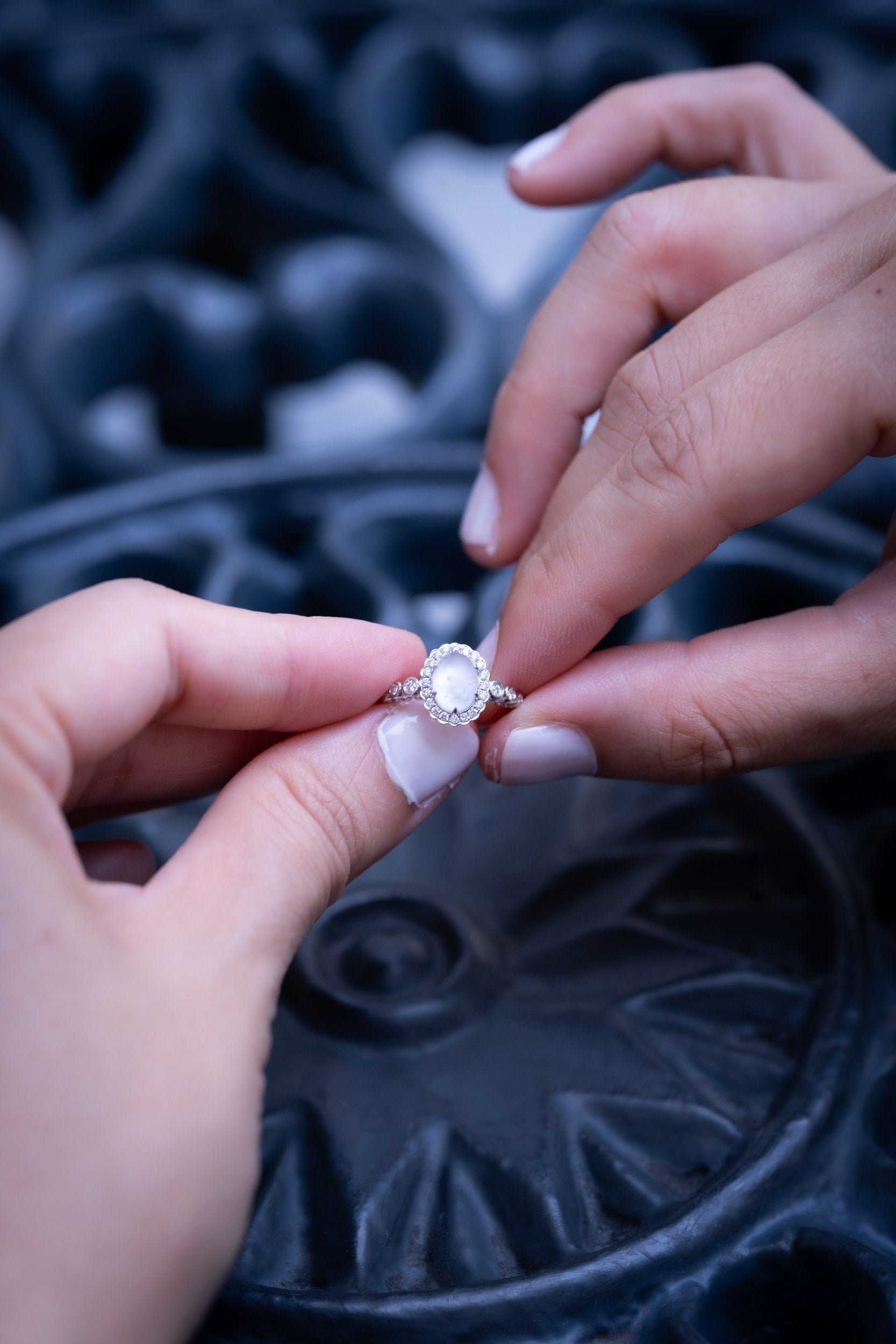 Eternity breastmilk keepsake ring in solid gold, brilliant with diamonds